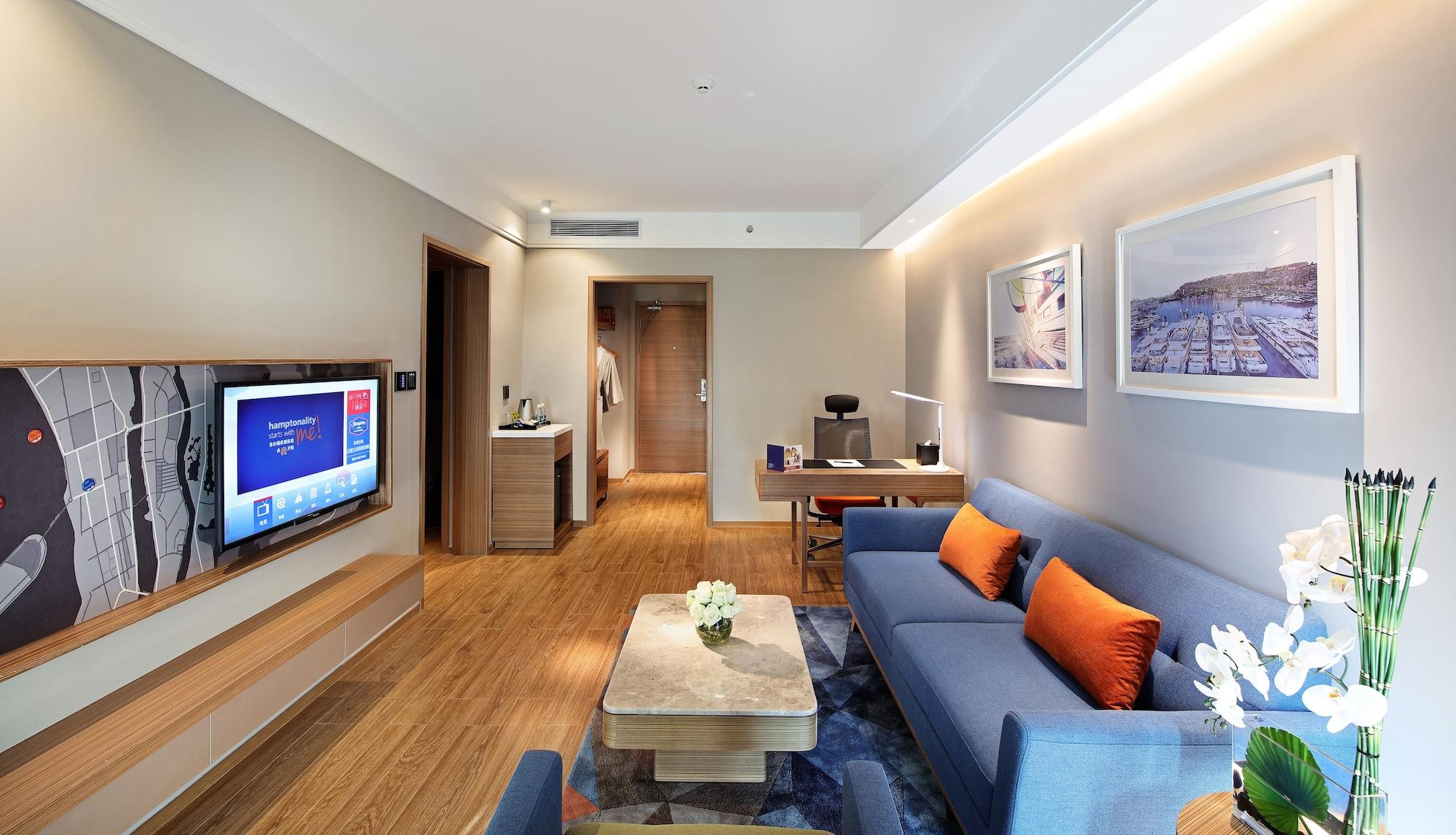 Hampton By Hilton Sanya Bay Hotel Exterior foto