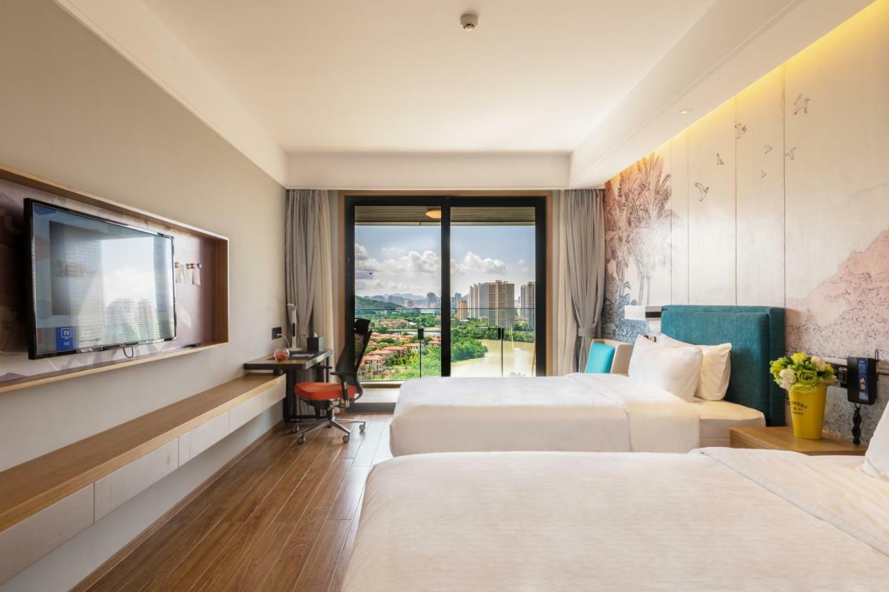 Hampton By Hilton Sanya Bay Hotel Exterior foto