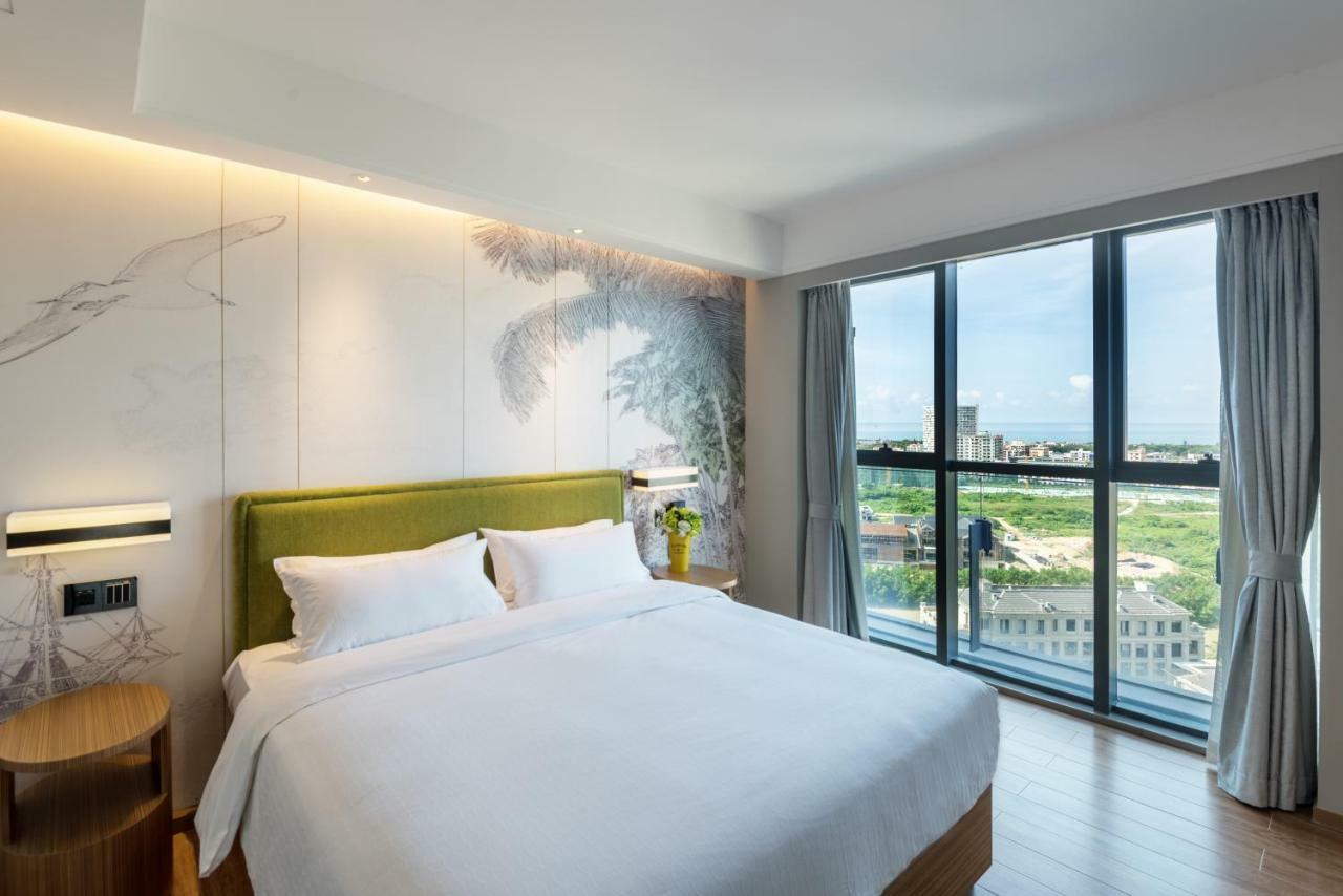Hampton By Hilton Sanya Bay Hotel Exterior foto